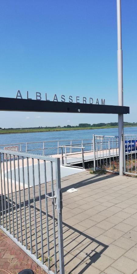 La Nostra Casa Bed & Breakfast Alblasserdam Bagian luar foto